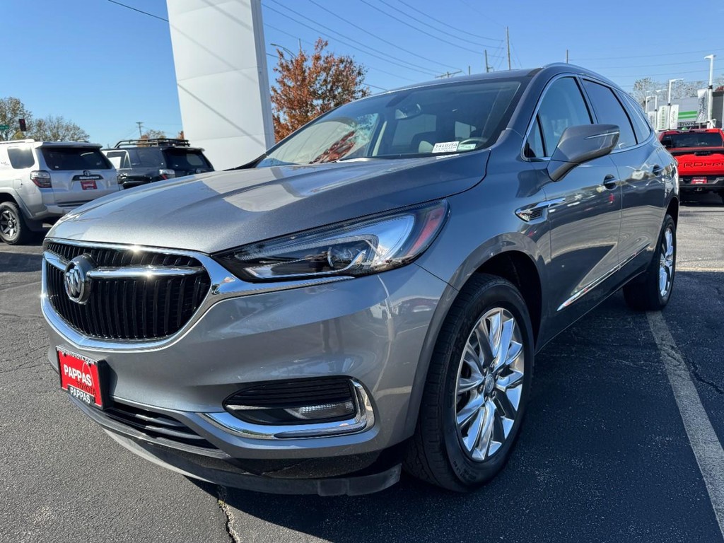 Buick Enclave Vehicle Full-screen Gallery Image 08