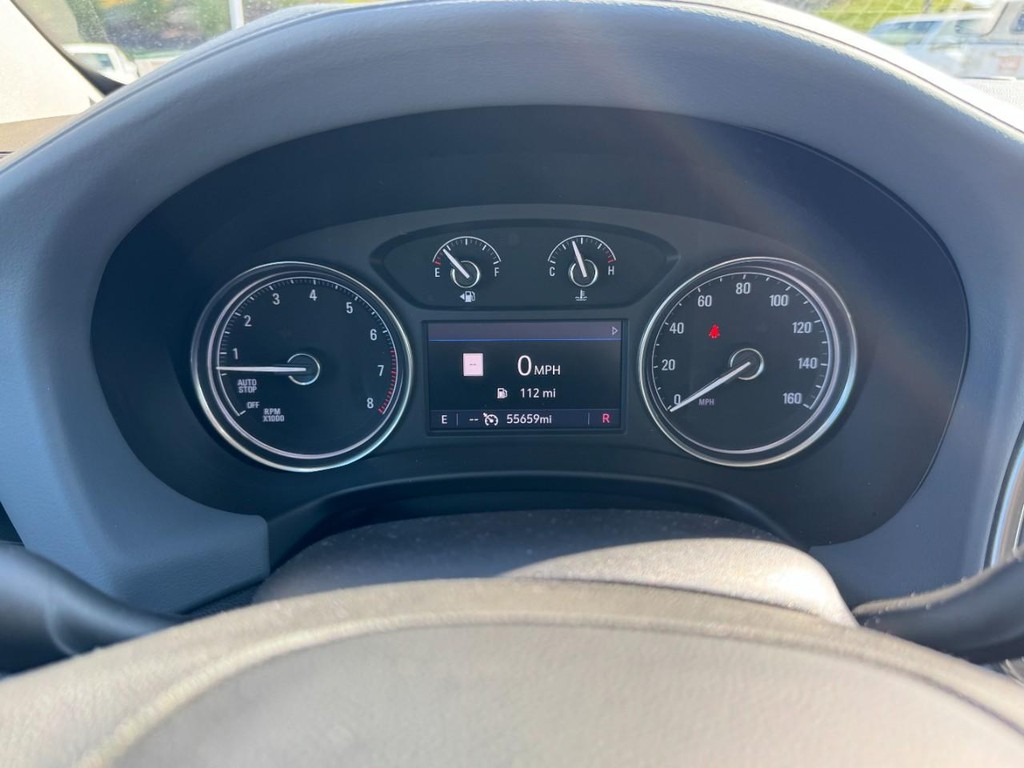 Buick Enclave Vehicle Full-screen Gallery Image 25