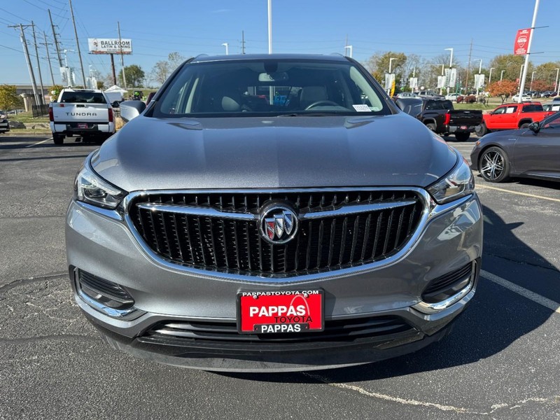 Buick Enclave Vehicle Full-screen Gallery Image 09