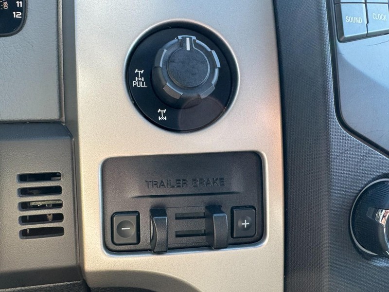 Ford F-150 Vehicle Full-screen Gallery Image 22