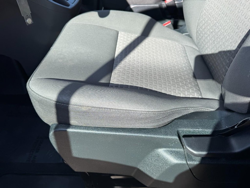 Ford Transit Passenger Wagon Vehicle Full-screen Gallery Image 13