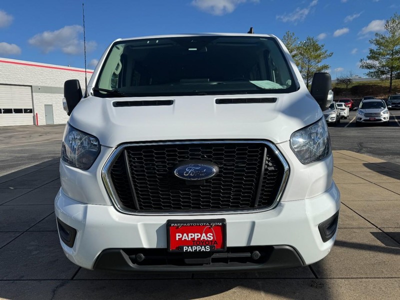 Ford Transit Passenger Wagon Vehicle Full-screen Gallery Image 07