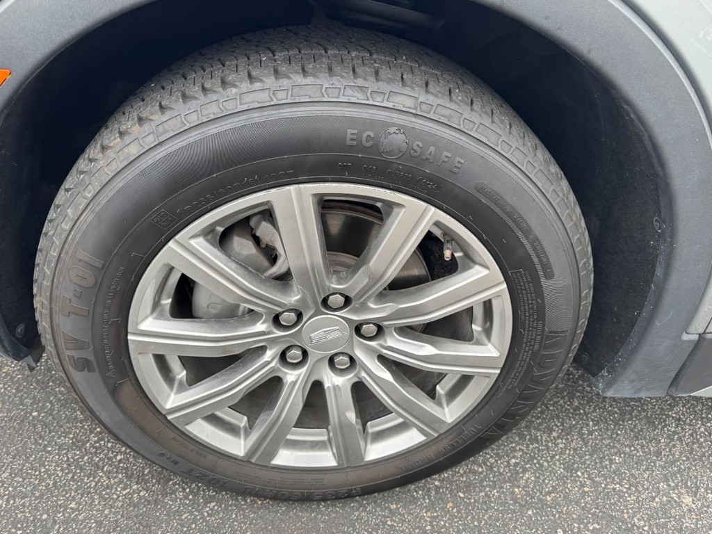 Cadillac XT4 Vehicle Full-screen Gallery Image 07