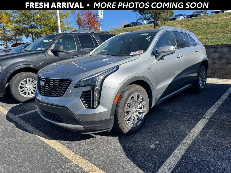 Cadillac XT4 Vehicle Full-screen Gallery Image 01