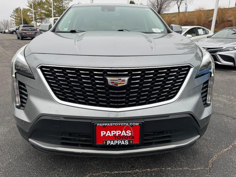 Cadillac XT4 Vehicle Full-screen Gallery Image 09
