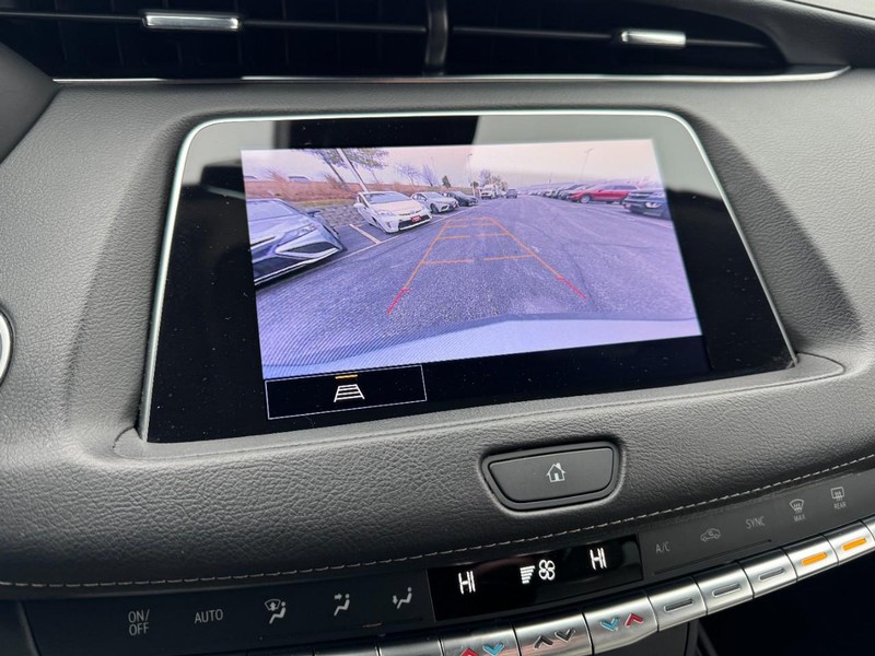 Cadillac XT4 Vehicle Full-screen Gallery Image 19