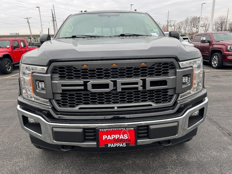 Ford F-150 Vehicle Full-screen Gallery Image 09