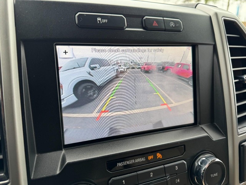 Ford F-150 Vehicle Full-screen Gallery Image 20