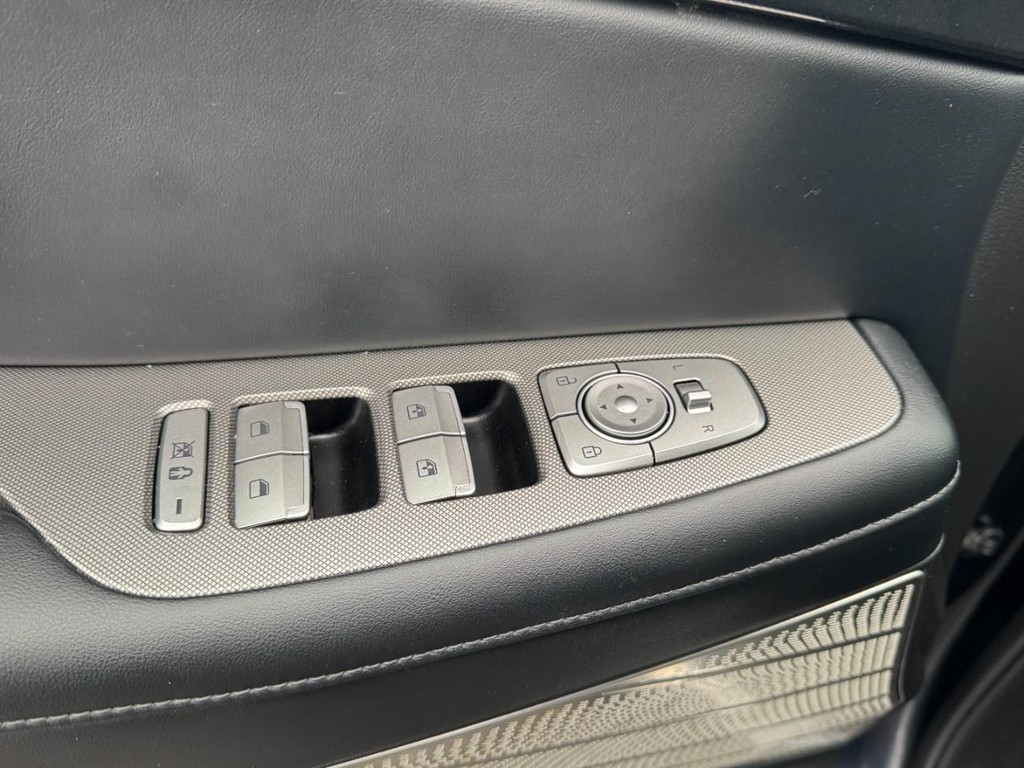 Hyundai Palisade Vehicle Full-screen Gallery Image 17