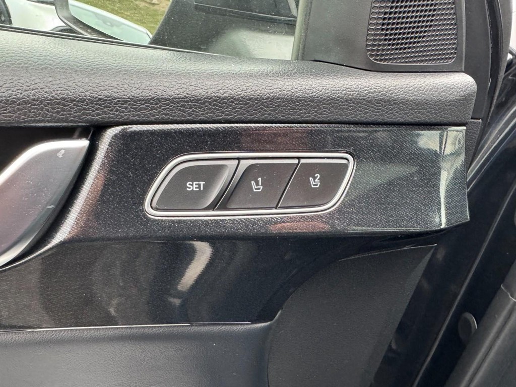 Hyundai Palisade Vehicle Full-screen Gallery Image 18