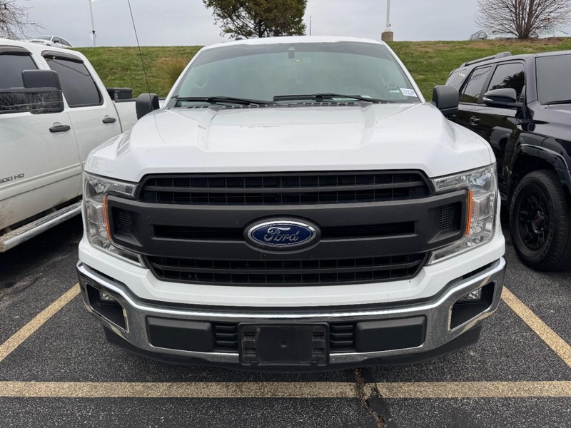 Ford F-150 Vehicle Full-screen Gallery Image 02