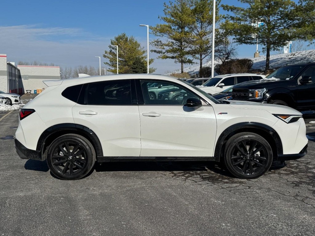 Acura ADX Vehicle Full-screen Gallery Image 02