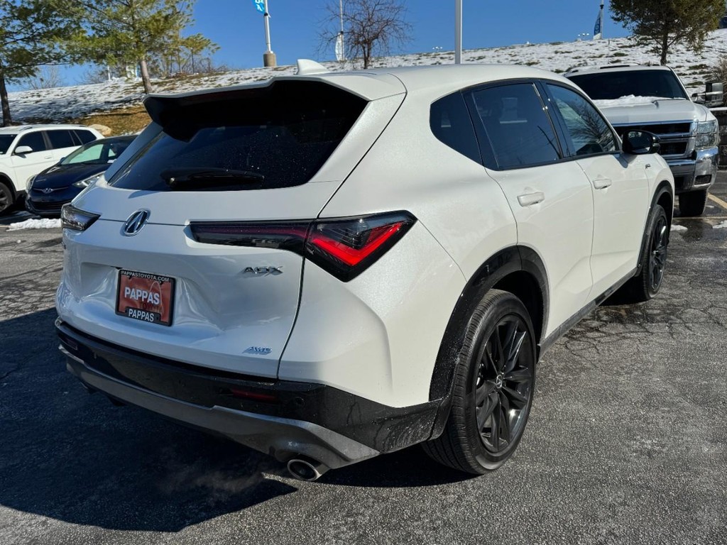 Acura ADX Vehicle Full-screen Gallery Image 03