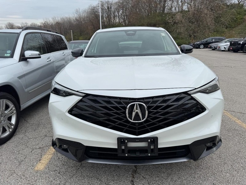 Acura ADX Vehicle Full-screen Gallery Image 02