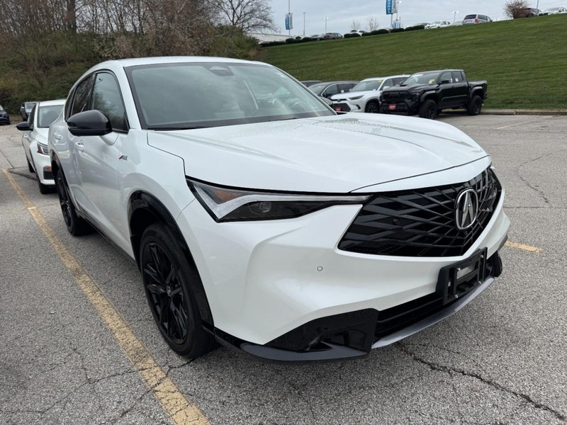 Acura ADX Vehicle Full-screen Gallery Image 03