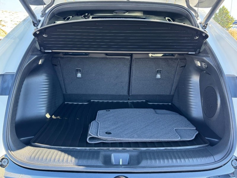 Acura ADX Vehicle Full-screen Gallery Image 06