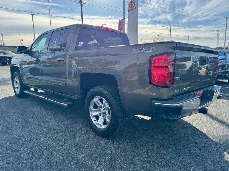 Chevrolet Silverado 1500 Vehicle Full-screen Gallery Image 05