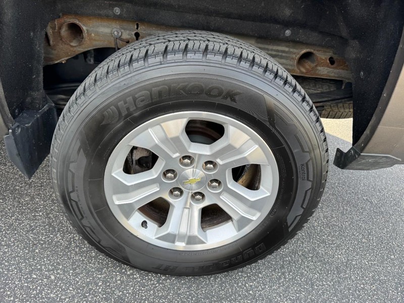 Chevrolet Silverado 1500 Vehicle Full-screen Gallery Image 06