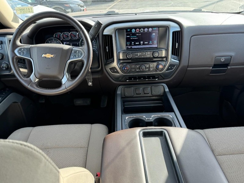 Chevrolet Silverado 1500 Vehicle Full-screen Gallery Image 11