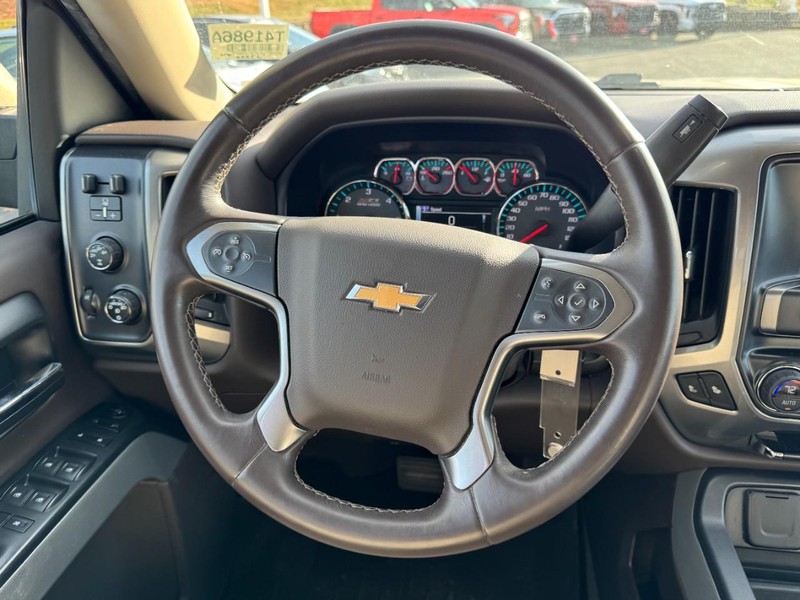 Chevrolet Silverado 1500 Vehicle Full-screen Gallery Image 12