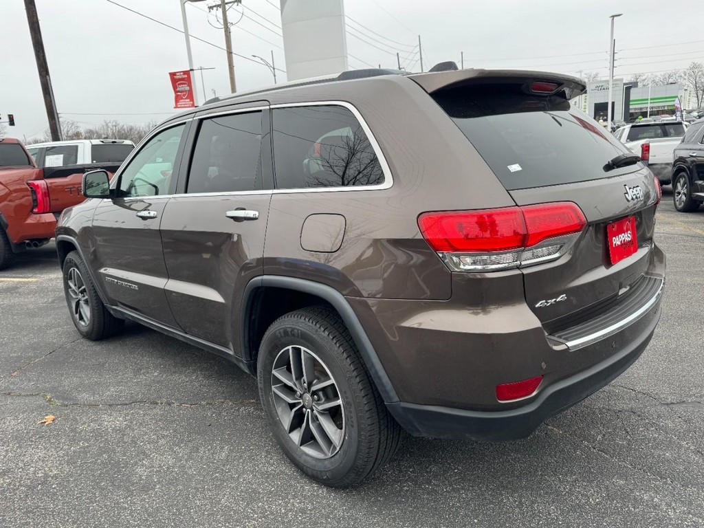 Jeep Grand Cherokee Vehicle Full-screen Gallery Image 05