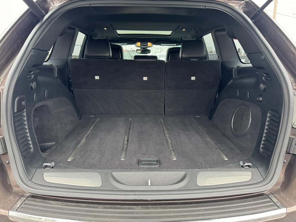 Jeep Grand Cherokee Vehicle Full-screen Gallery Image 06