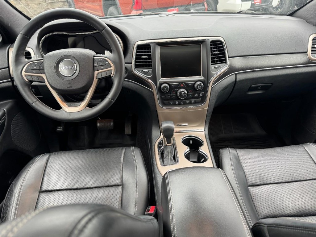 Jeep Grand Cherokee Vehicle Full-screen Gallery Image 12