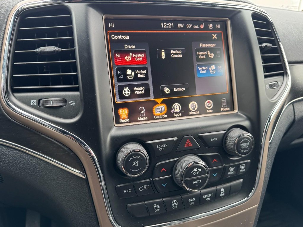 Jeep Grand Cherokee Vehicle Full-screen Gallery Image 20