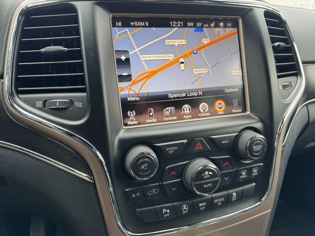 Jeep Grand Cherokee Vehicle Full-screen Gallery Image 21