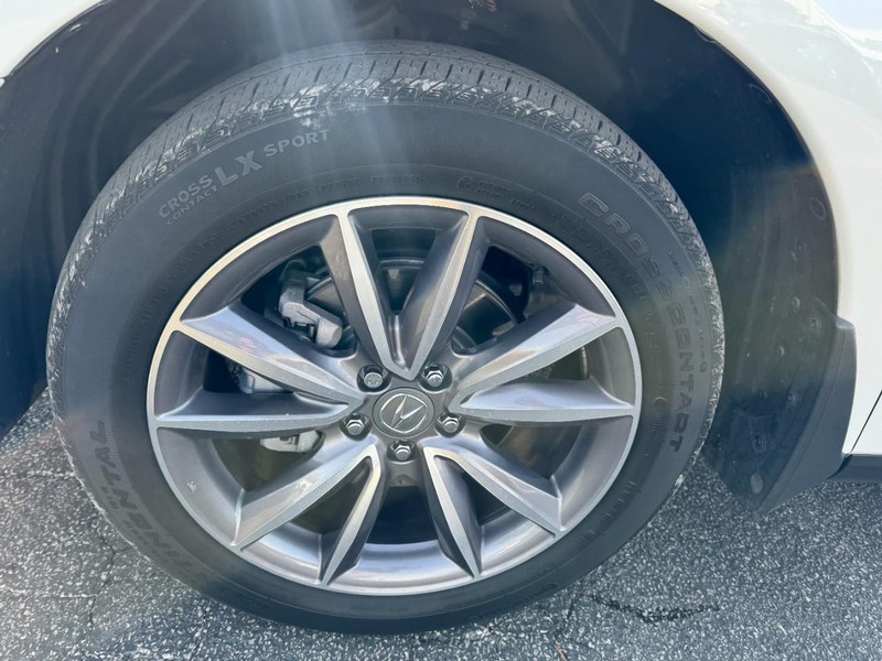 Acura RDX Vehicle Full-screen Gallery Image 07