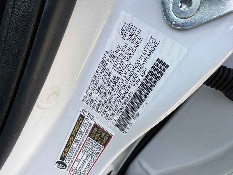 Acura RDX Vehicle Full-screen Gallery Image 25