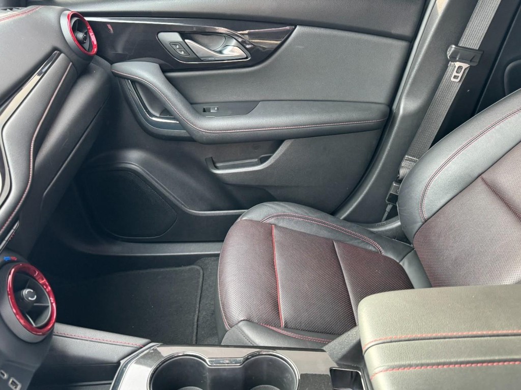 Chevrolet Blazer Vehicle Full-screen Gallery Image 13