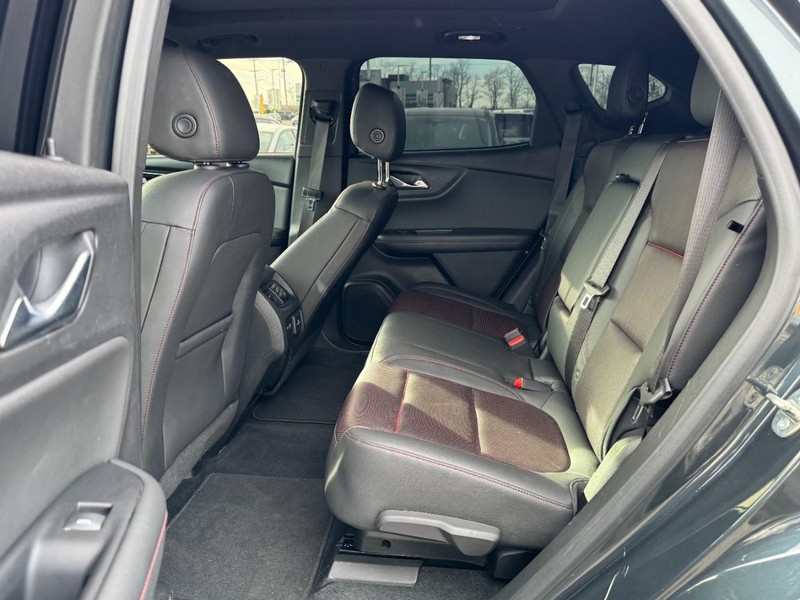 Chevrolet Blazer Vehicle Full-screen Gallery Image 10