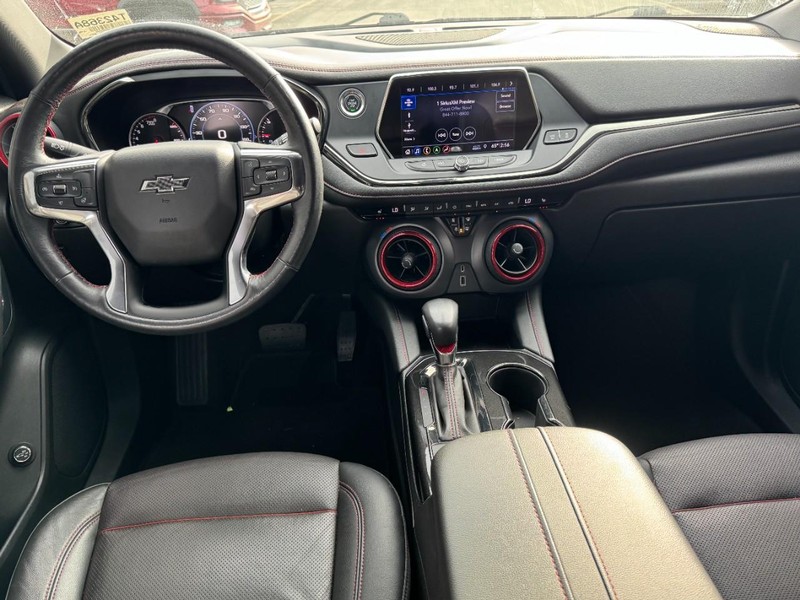 Chevrolet Blazer Vehicle Full-screen Gallery Image 11