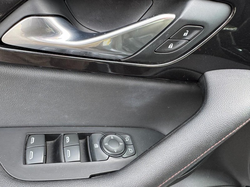 Chevrolet Blazer Vehicle Full-screen Gallery Image 15