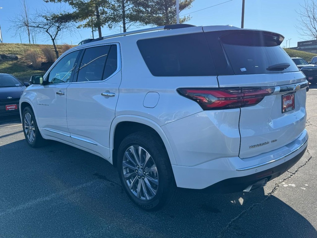 Chevrolet Traverse Vehicle Full-screen Gallery Image 05