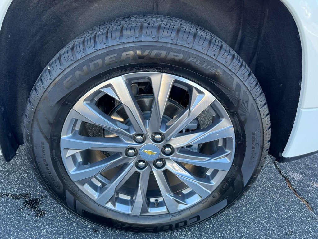 Chevrolet Traverse Vehicle Full-screen Gallery Image 07