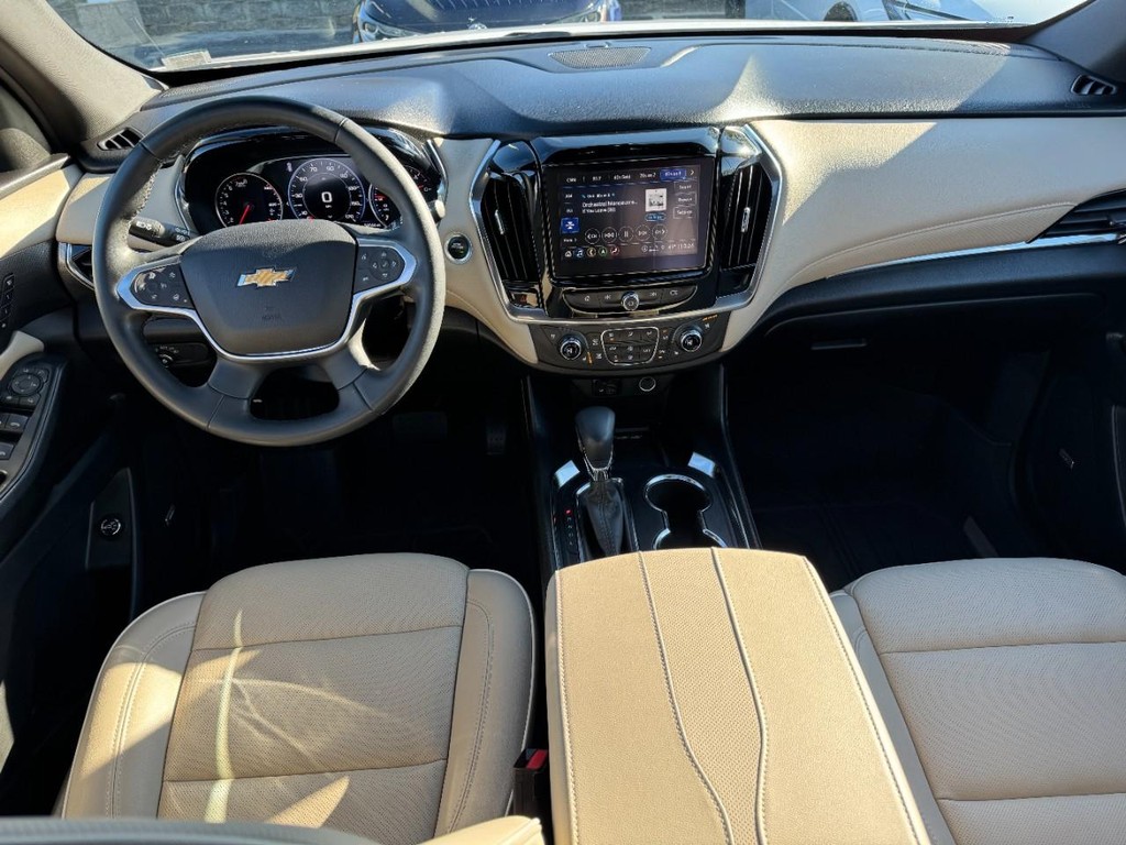 Chevrolet Traverse Vehicle Full-screen Gallery Image 14