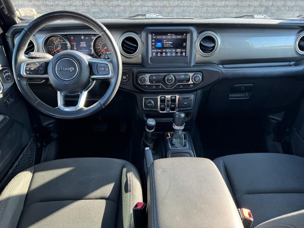 Jeep Wrangler Unlimited Vehicle Full-screen Gallery Image 11