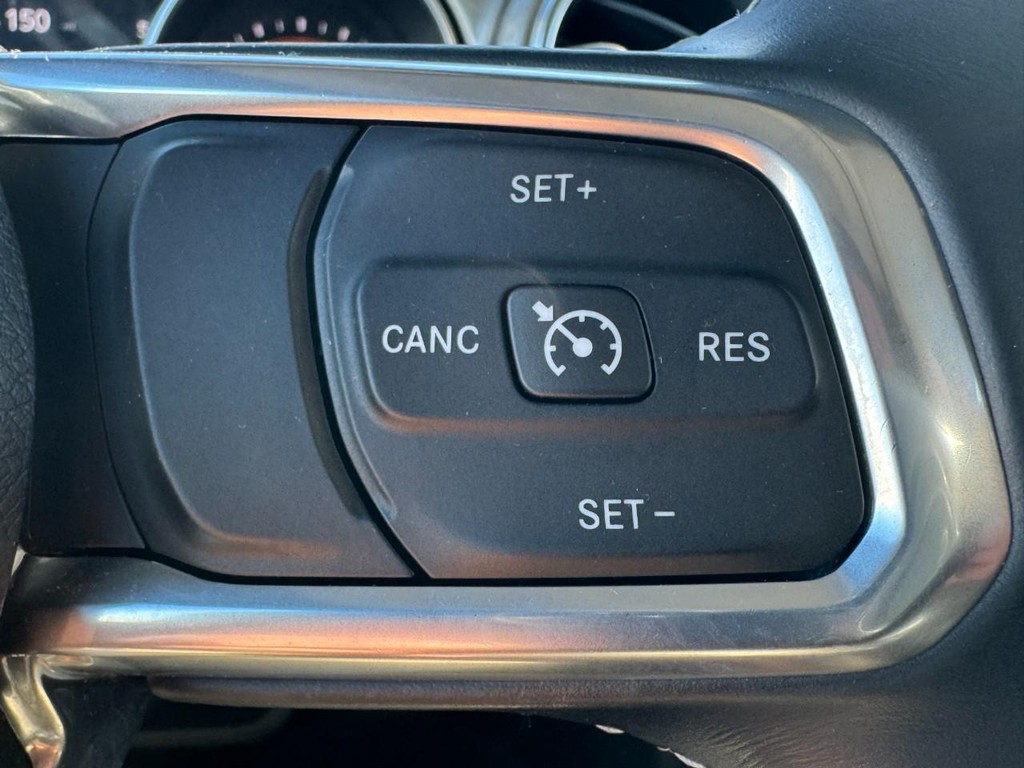 Jeep Wrangler Unlimited Vehicle Full-screen Gallery Image 17