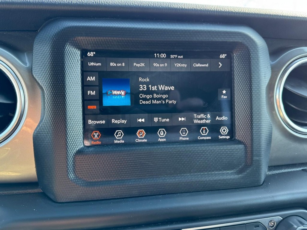 Jeep Wrangler Unlimited Vehicle Full-screen Gallery Image 19