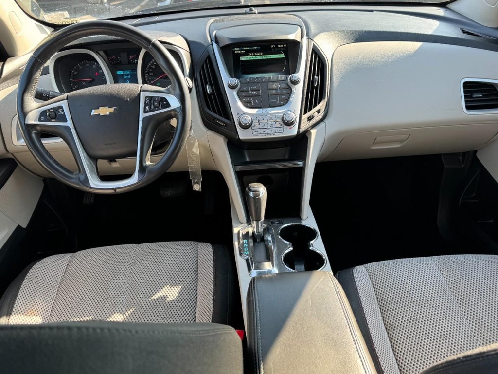 Chevrolet Equinox Vehicle Full-screen Gallery Image 11