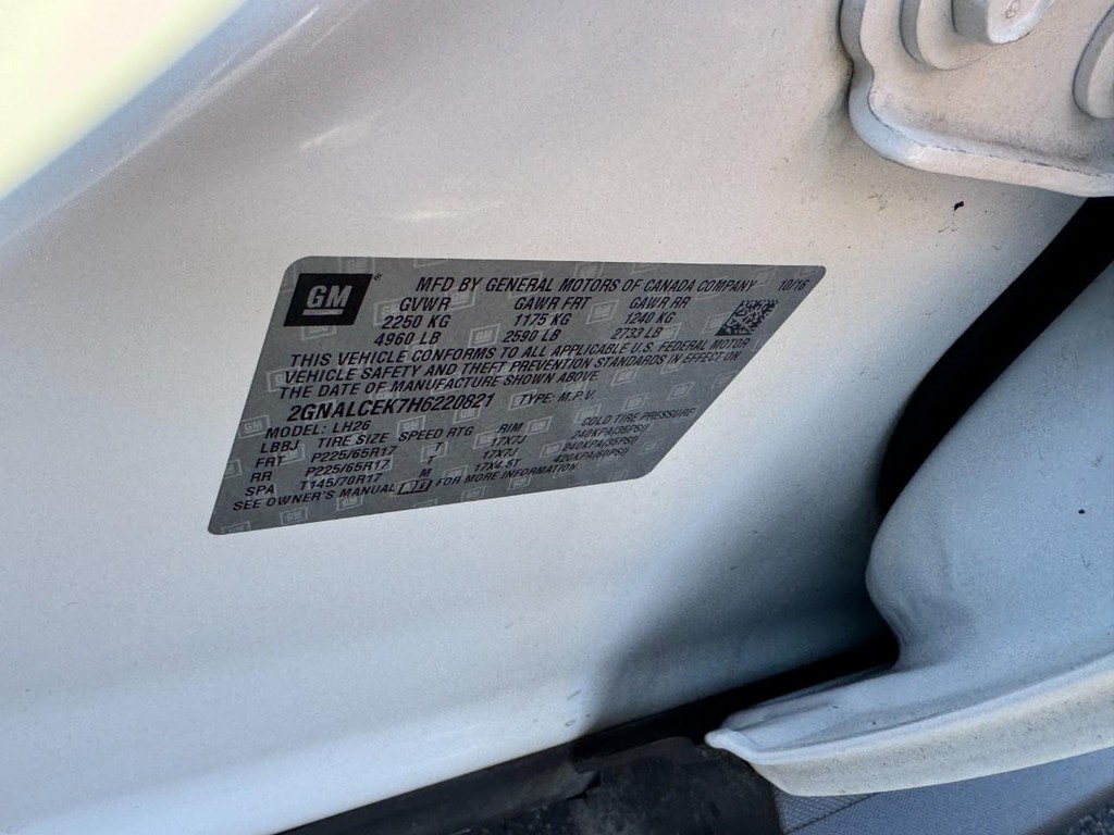 Chevrolet Equinox Vehicle Full-screen Gallery Image 22