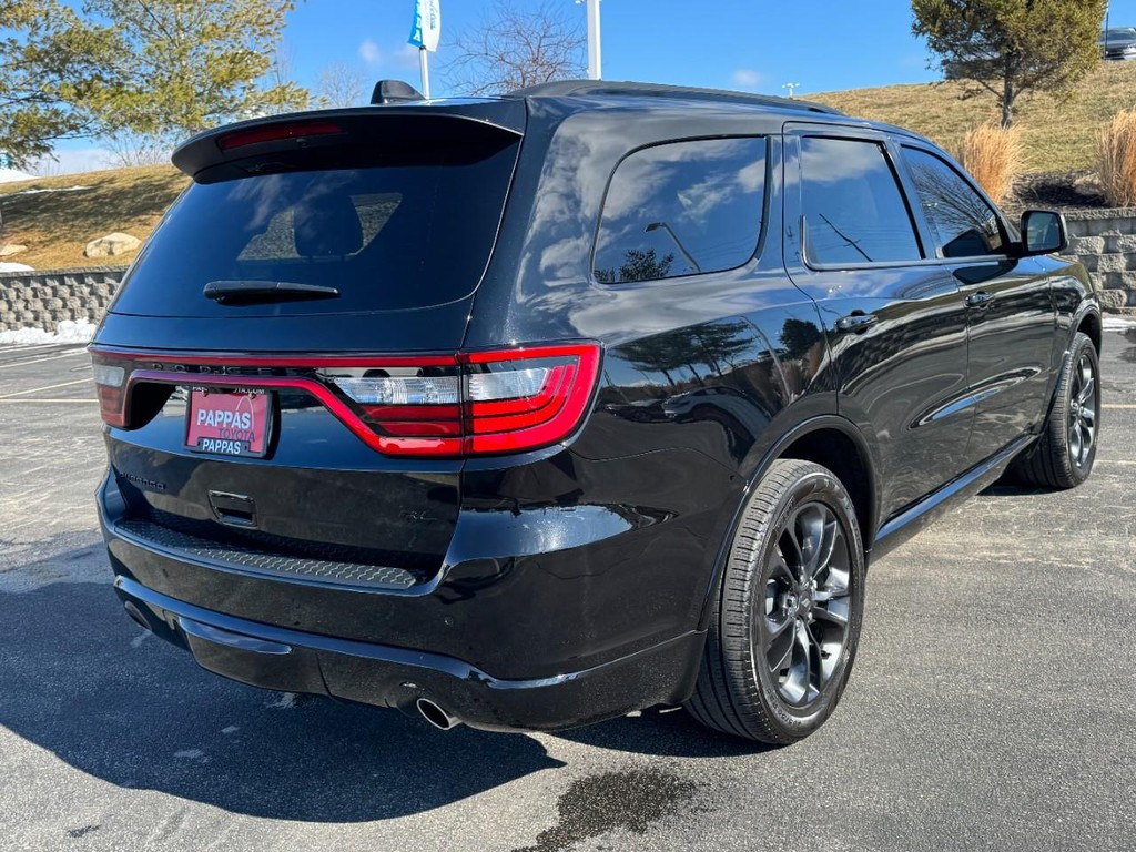 Dodge Durango Vehicle Full-screen Gallery Image 03