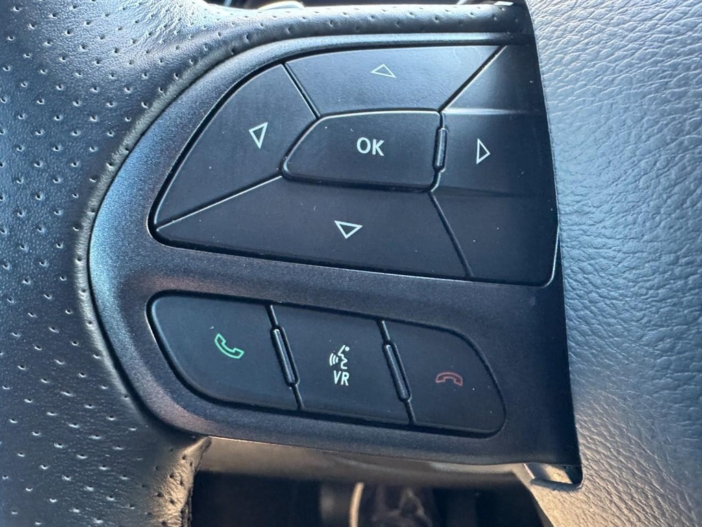 Dodge Durango Vehicle Full-screen Gallery Image 18