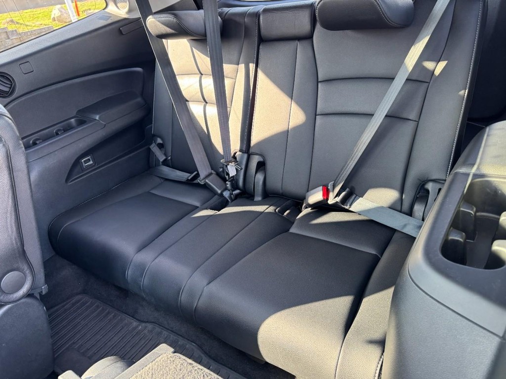 Honda Pilot Vehicle Full-screen Gallery Image 12