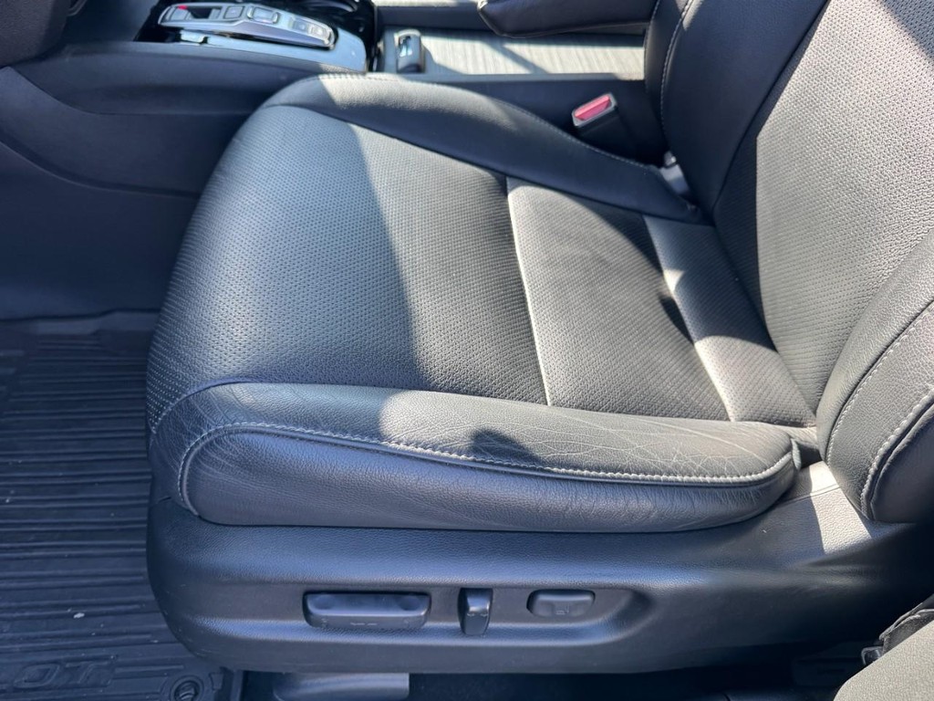 Honda Pilot Vehicle Full-screen Gallery Image 17