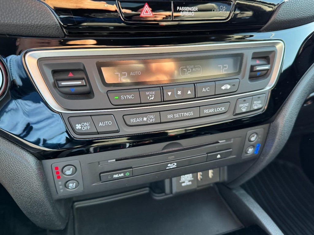 Honda Pilot Vehicle Full-screen Gallery Image 21