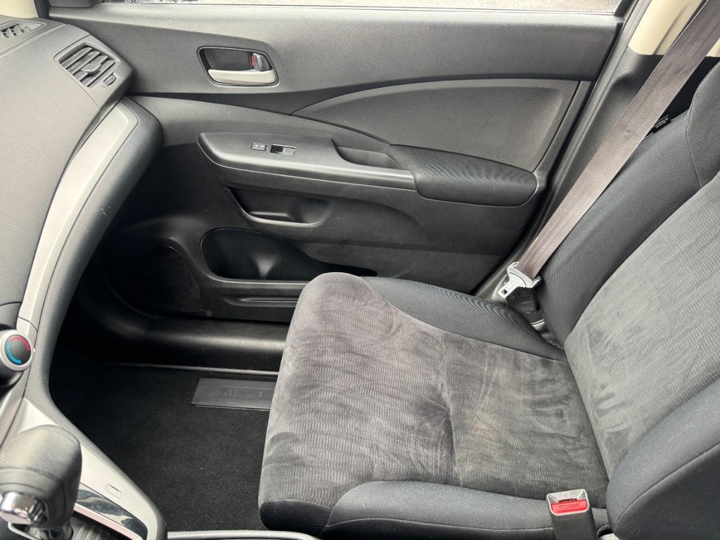 Honda CR-V Vehicle Full-screen Gallery Image 13