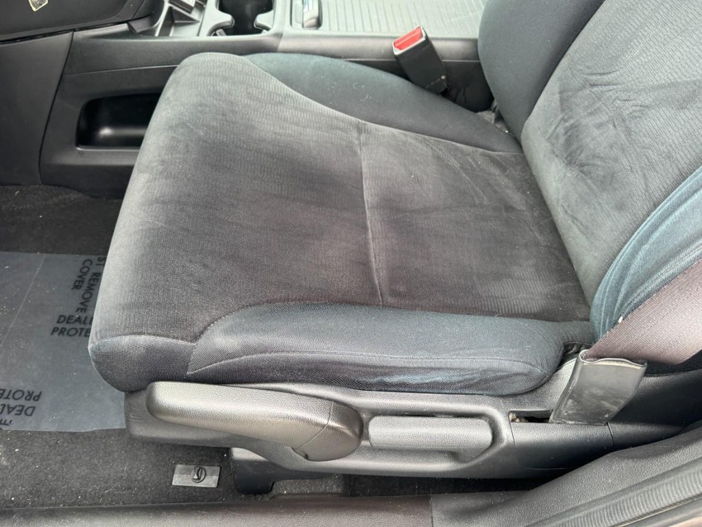 Honda CR-V Vehicle Full-screen Gallery Image 14